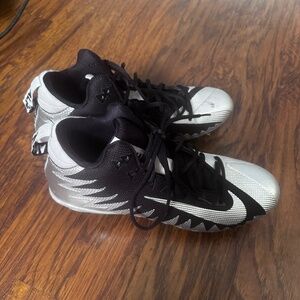 NIKE Alpha Menace Shark Football Cleats, Size 11